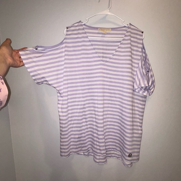Michael Kors Tops - Michael Kors Lavender Striped Short Sleeve Top Cutout Sleeve